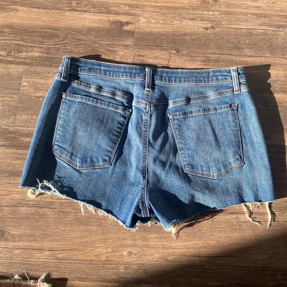J Brand mid rise denim shorts - Picture 3 of 6